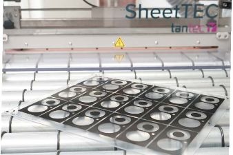 SheetTEC förbättrar ytspänningen hos akryl och polykarbonater för vidhäftning